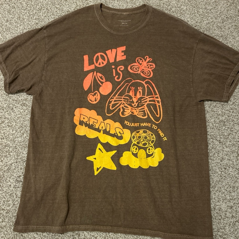 urban graphic tee